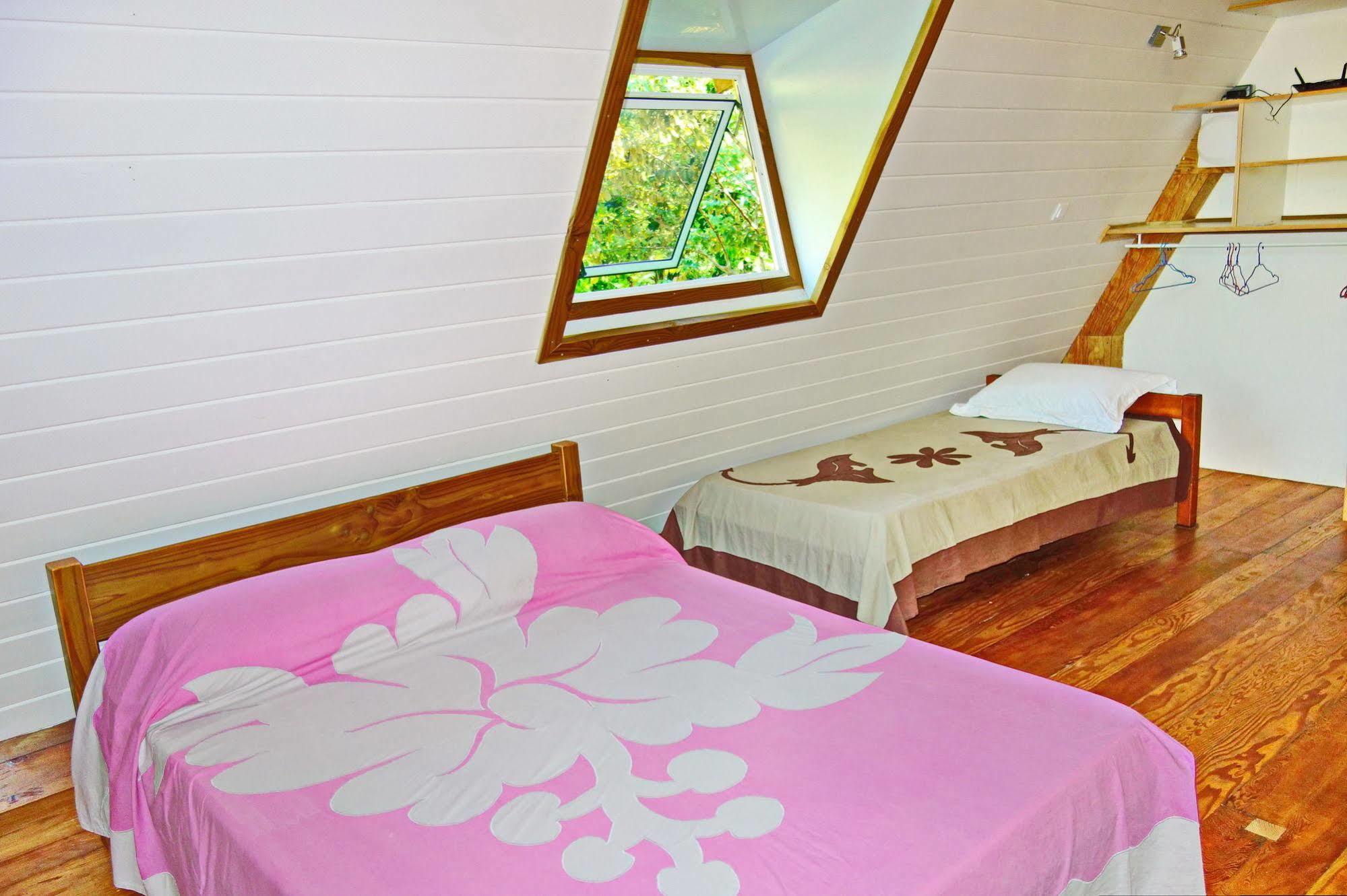 Pension Les 3 Cascades Raiatea Exterior photo